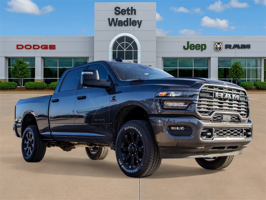 2025 RAM 2500 Big Horn Crew Cab 4WD