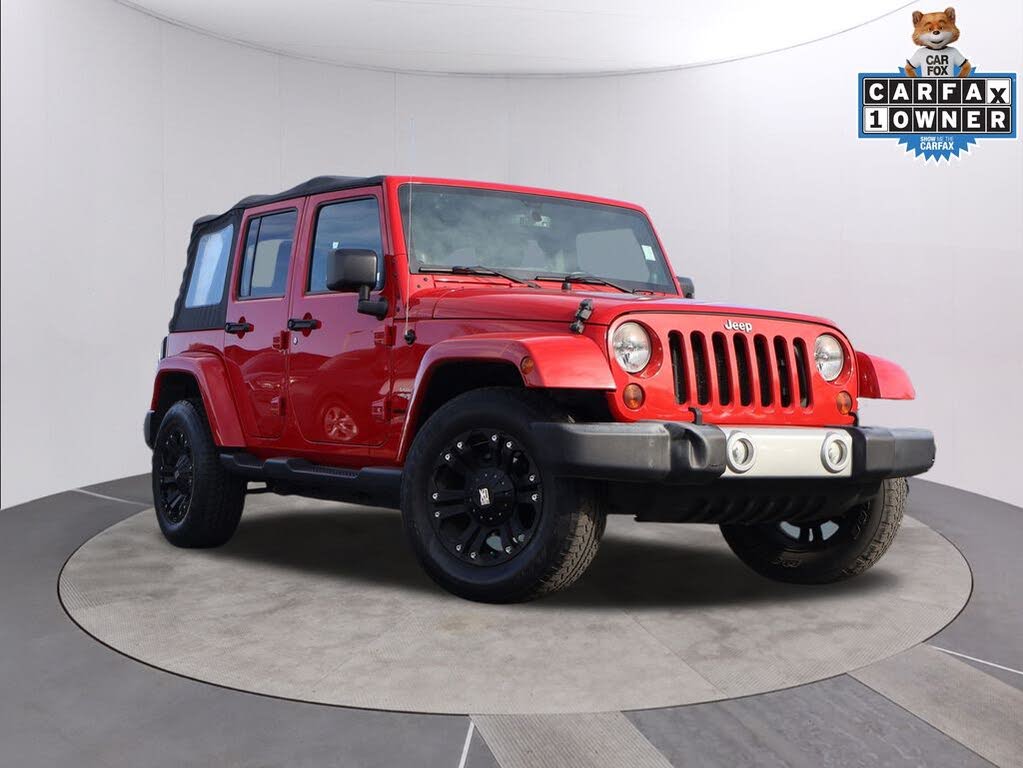 2013 Jeep Wrangler Unlimited Sahara 4WD