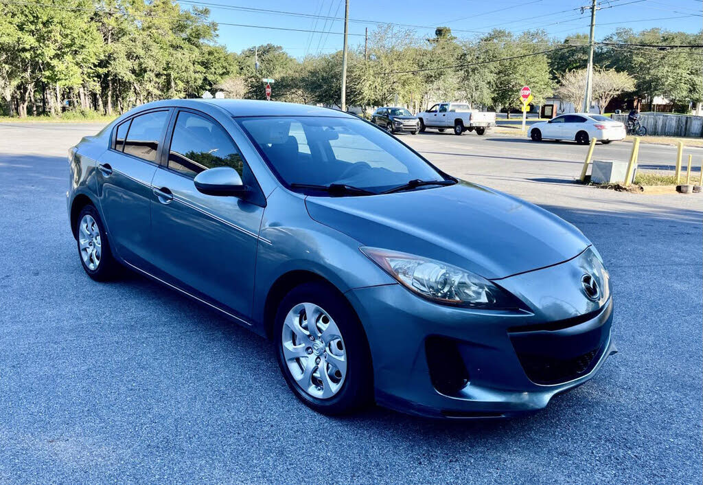 2013 Mazda MAZDA3 i SV