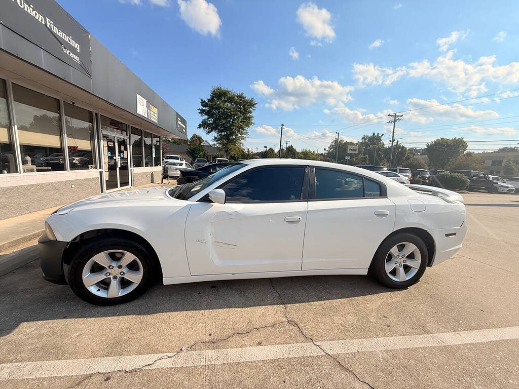 2011 Dodge Charger SE RWD