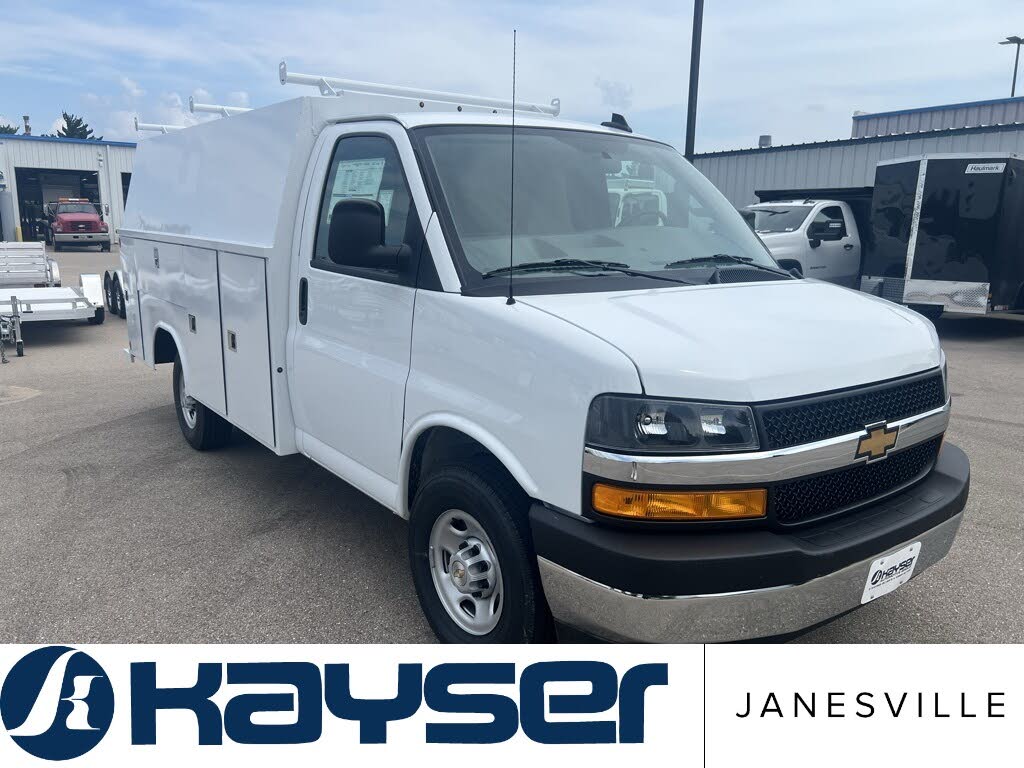 2025 Chevrolet Express Chassis 3500 Cutaway 139