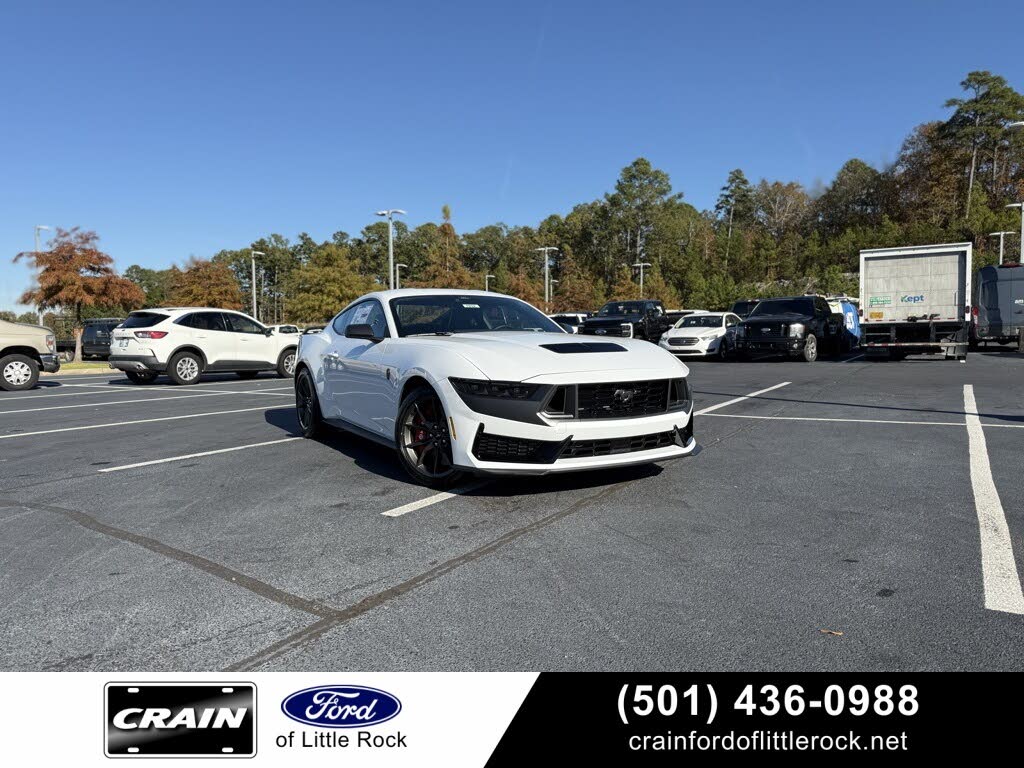 2025 Ford Mustang Dark Horse Fastback RWD