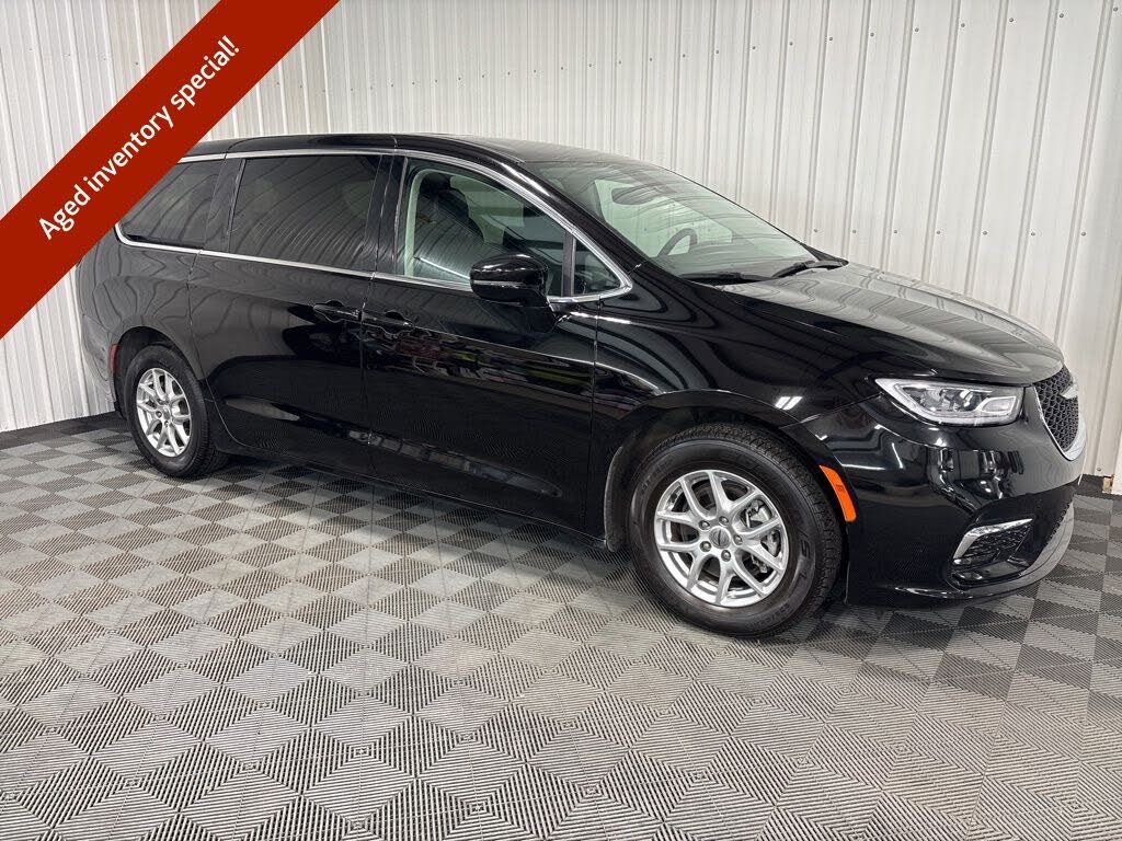 2024 Chrysler Pacifica Touring L FWD