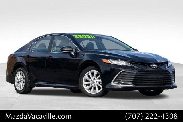 2024 Toyota Camry LE FWD