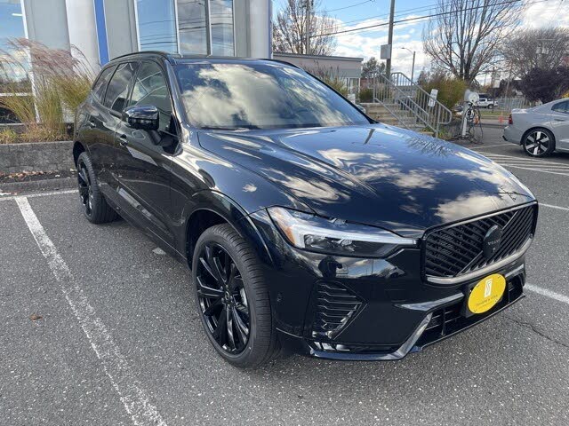 2026 Volvo XC60 B5 Ultra Black Edition AWD
