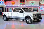 Ford F-350 Super Duty Lariat Crew Cab LB DRW 4WD
