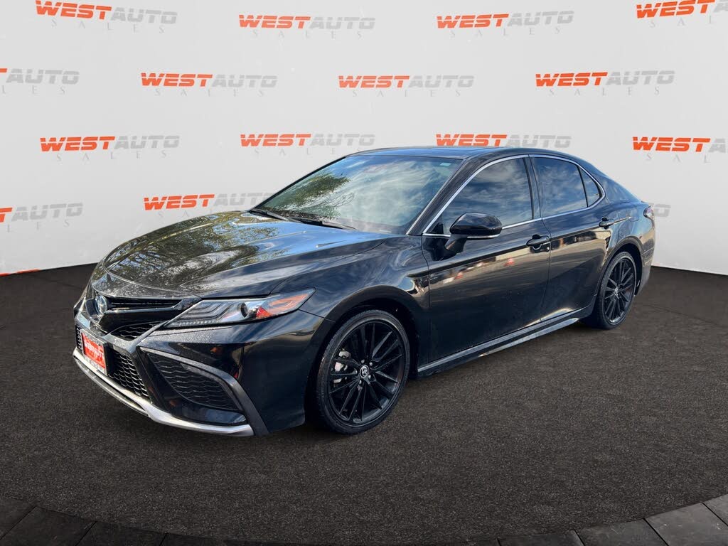 2022 Toyota Camry Hybrid XSE FWD