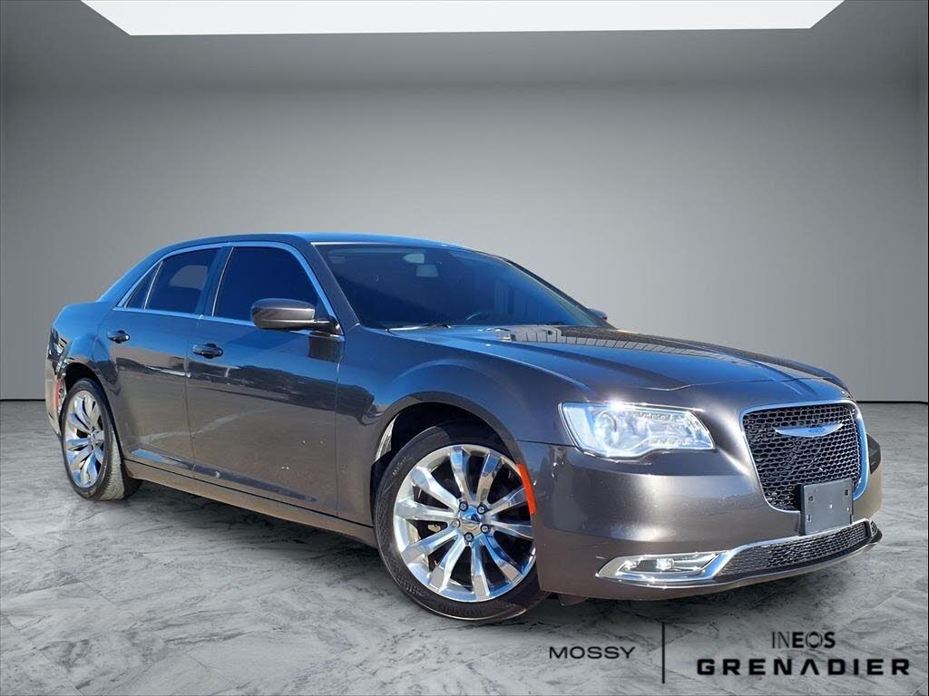 2019 Chrysler 300 Touring RWD