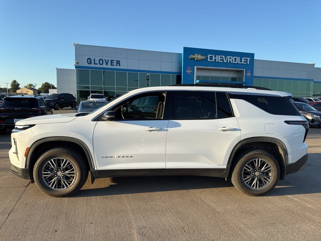 2024 Chevrolet Traverse LT FWD