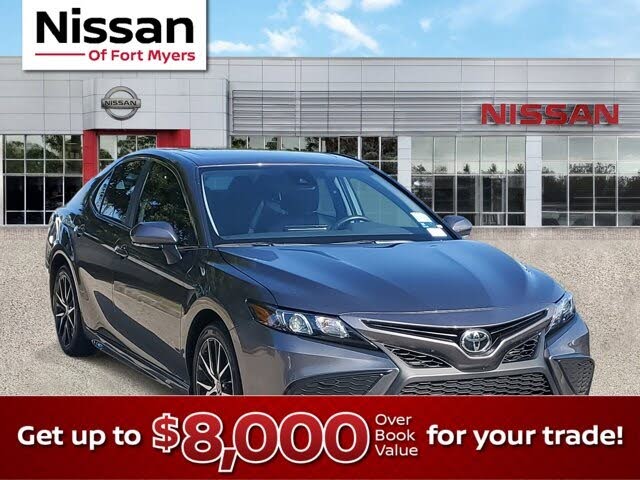 2024 Toyota Camry SE FWD