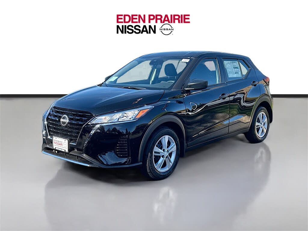 2025 Nissan Kicks Play S FWD