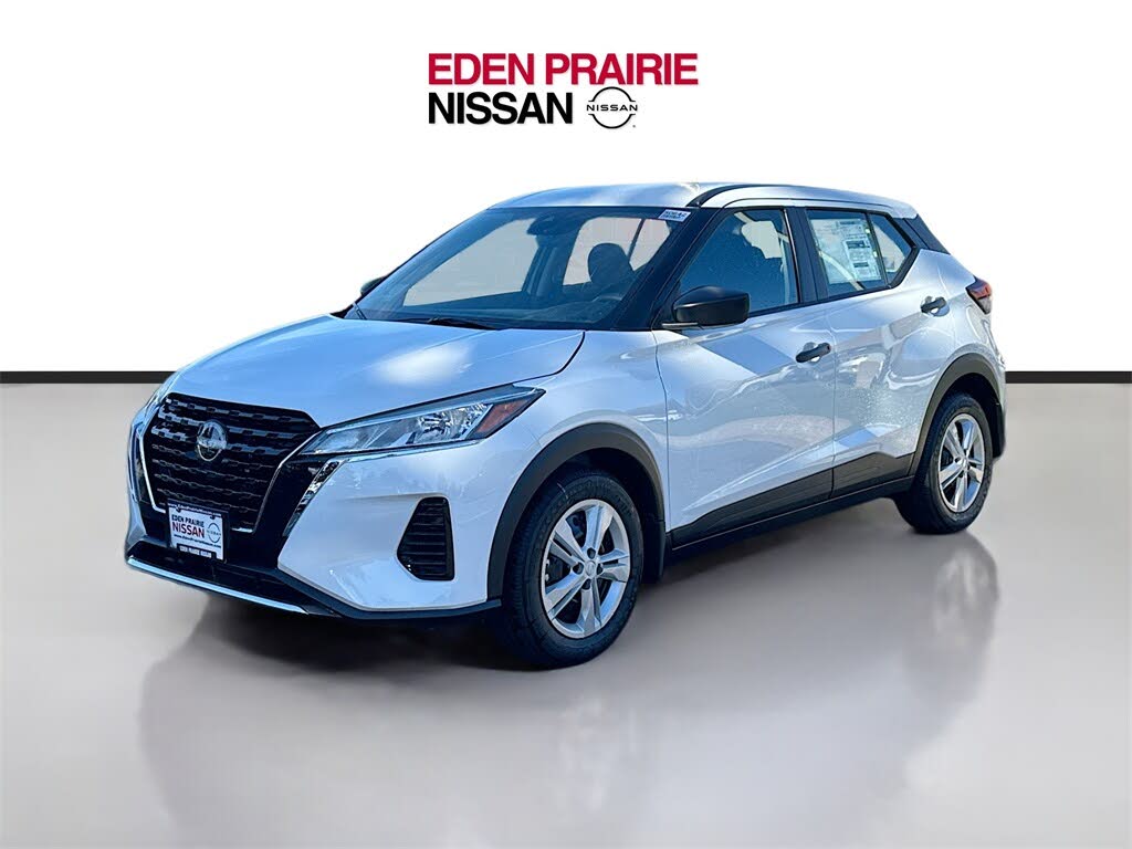 2025 Nissan Kicks Play S FWD