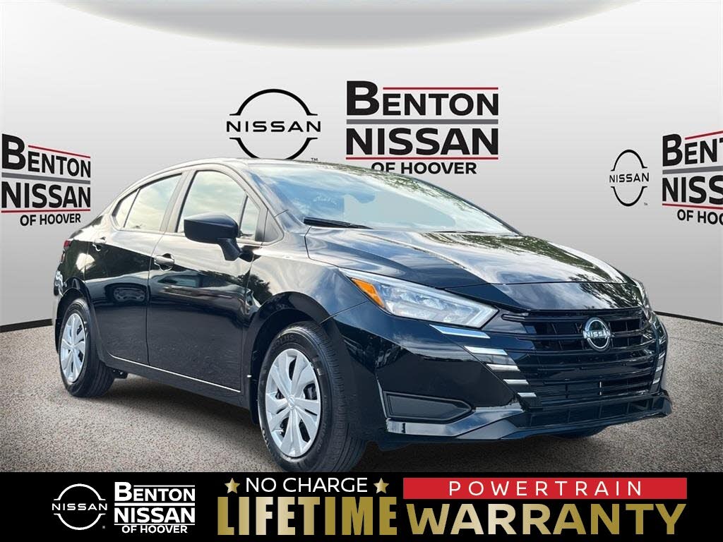 2025 Nissan Versa S FWD