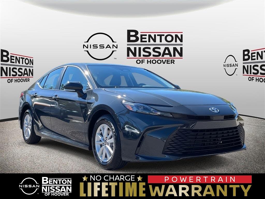 2025 Toyota Camry LE FWD