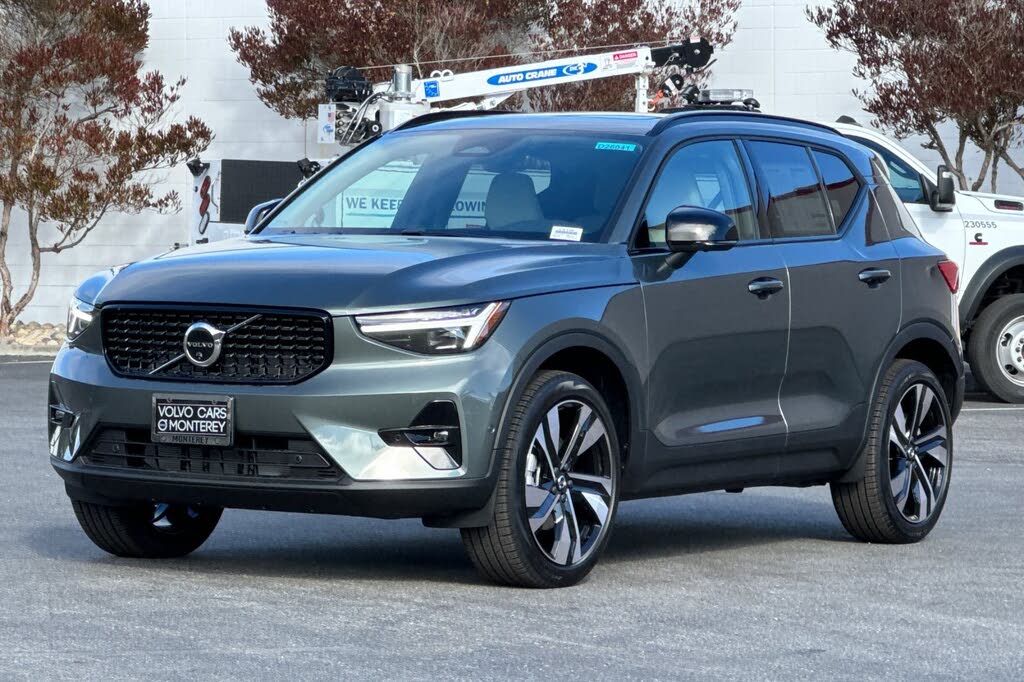 2026 Volvo XC40 B5 Ultra AWD