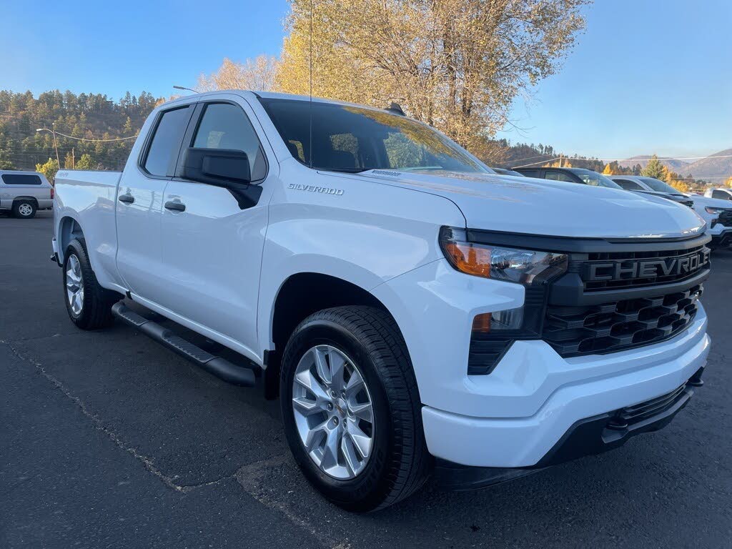 2026 Chevrolet Silverado 1500 Custom Double Cab 4WD