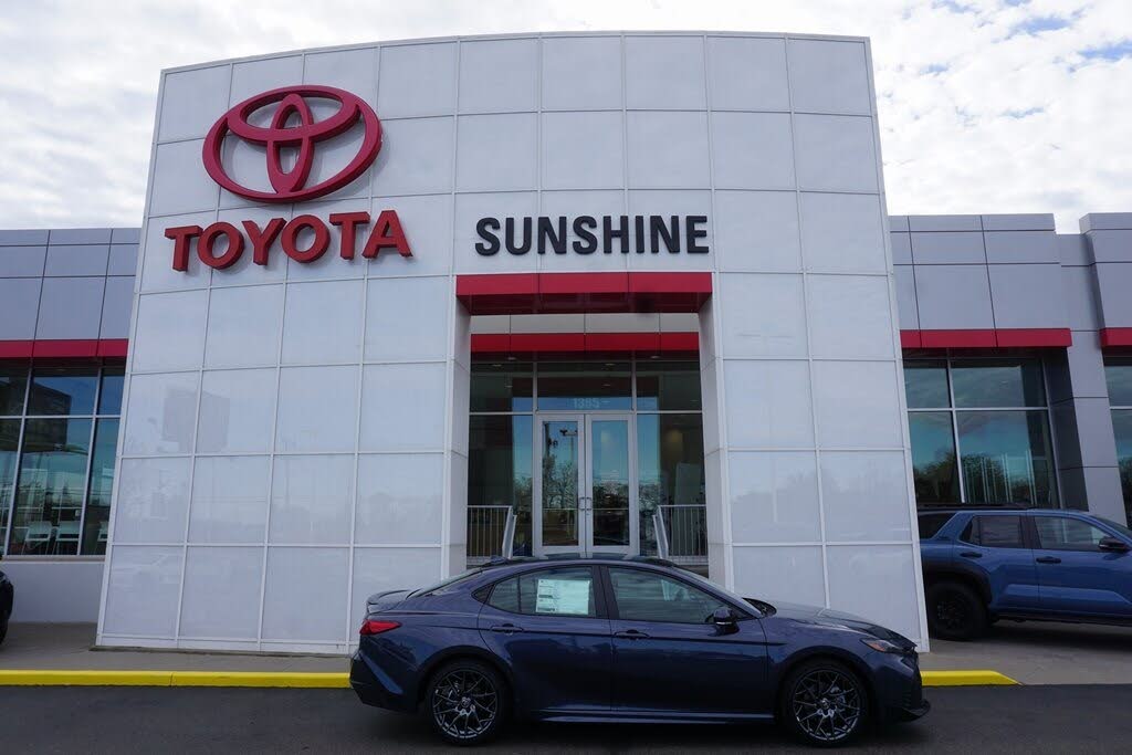 2026 Toyota Camry SE FWD