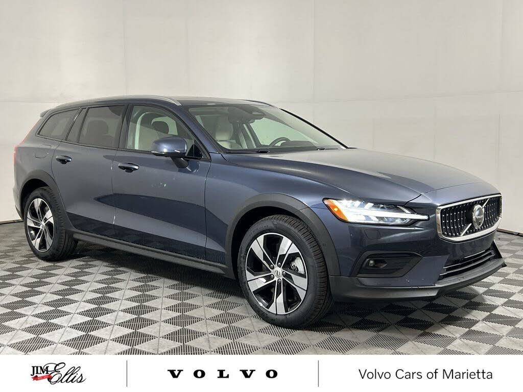 2026 Volvo V60 Cross Country B5 Plus AWD