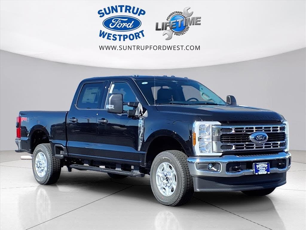 2026 Ford F-350 Super Duty XLT Crew Cab 4WD