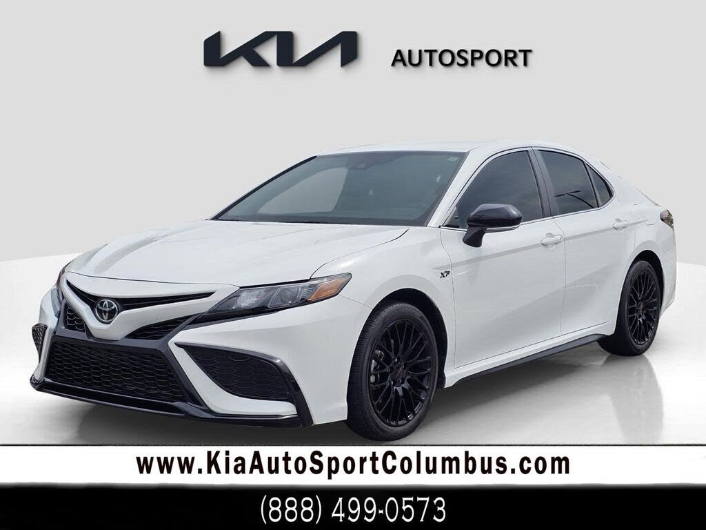 2023 Toyota Camry SE Nightshade FWD