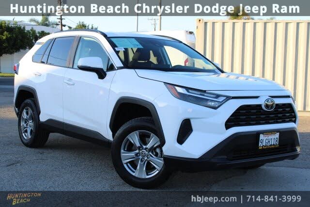 2024 Toyota RAV4 XLE FWD