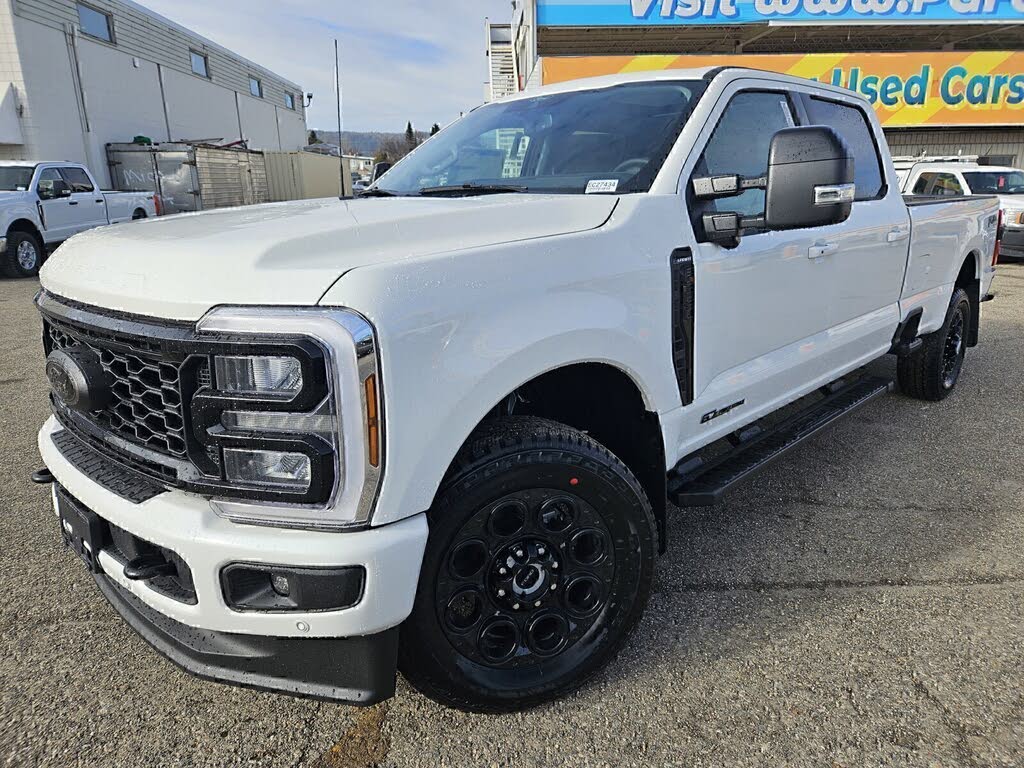 2025 Ford F-350 Super Duty Lariat Crew Cab 4WD