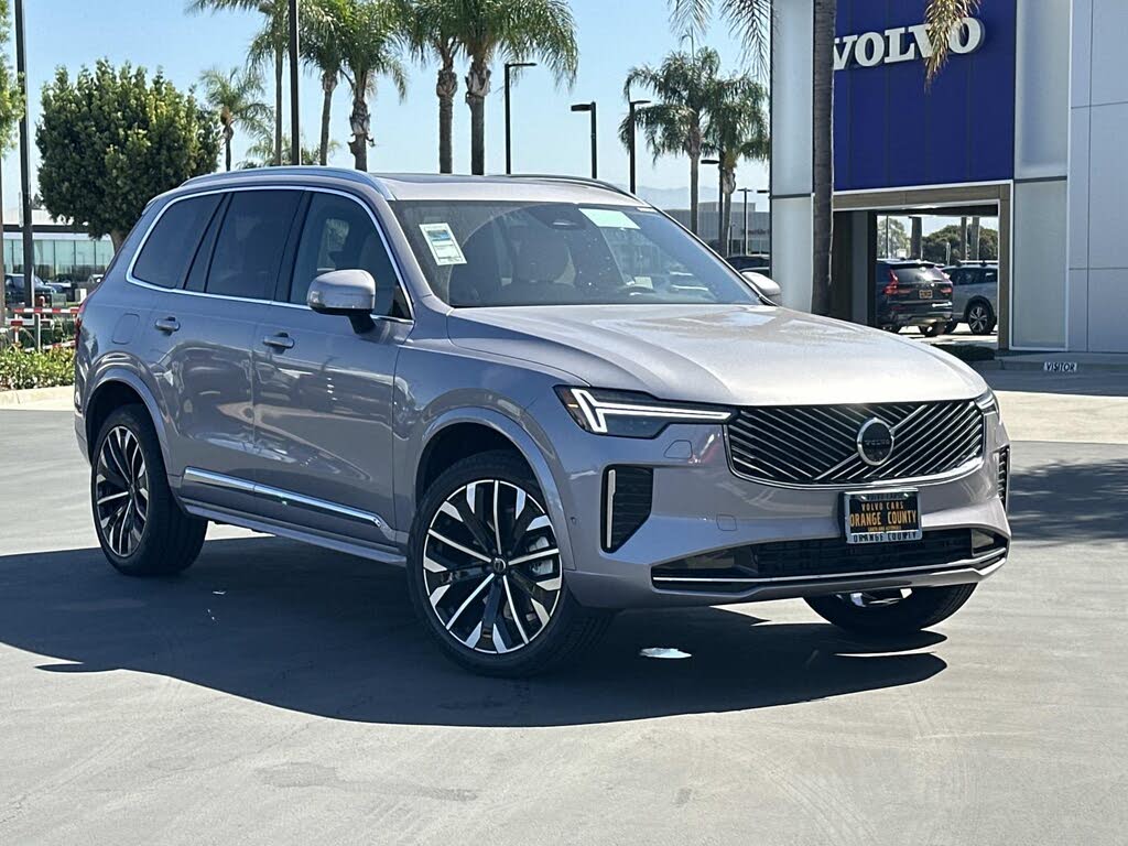 2026 Volvo XC90 B5 Plus 7-Passenger AWD