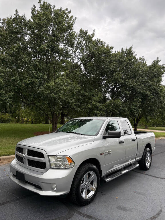 2016 RAM 1500 Express Quad Cab 4WD