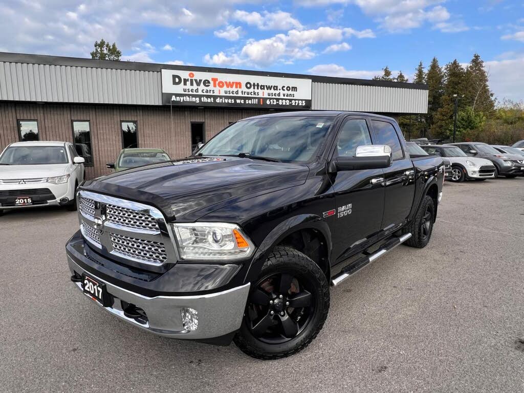 2017 RAM 1500 Laramie Crew Cab 4WD