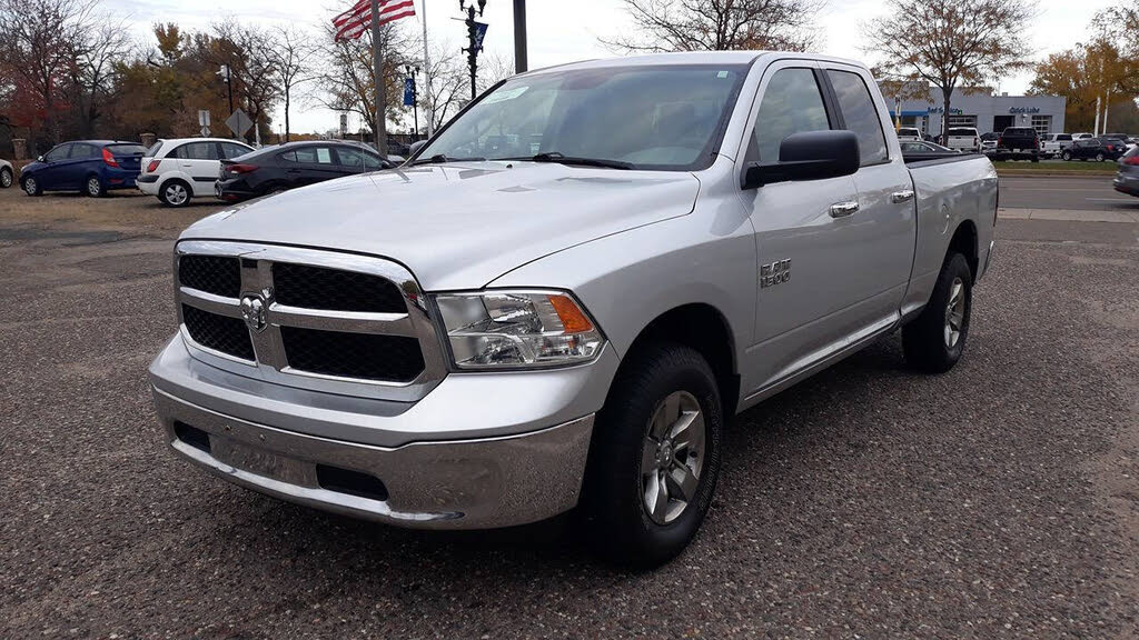 2017 RAM 1500 SLT Quad Cab 4WD