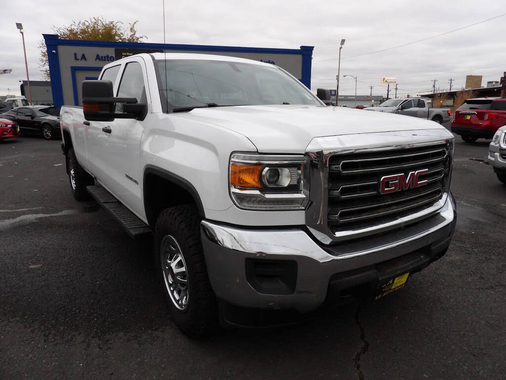 2018 GMC Sierra 2500HD Base Crew Cab LB 4WD