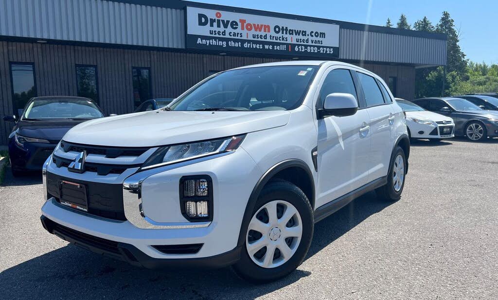 2024 Mitsubishi RVR ES AWC