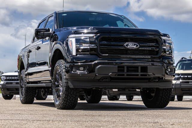 2025 Ford F-150 Lariat SuperCrew 4WD