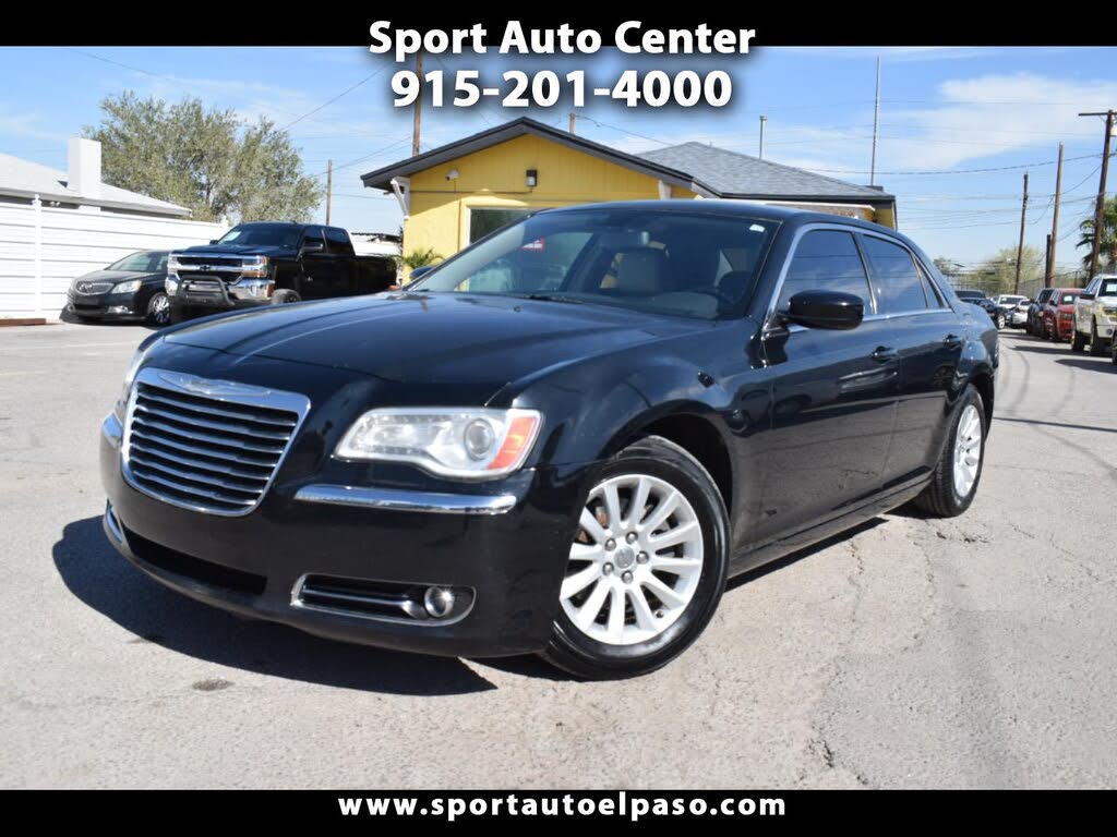 2013 Chrysler 300 Motown Edition RWD