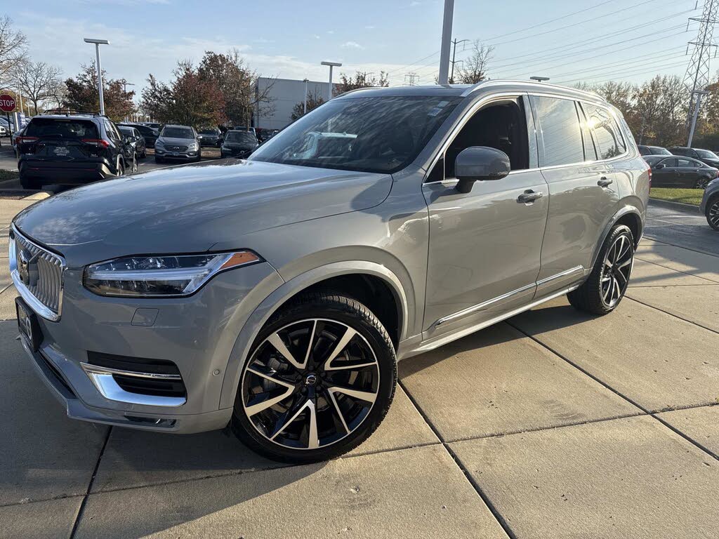 2024 Volvo XC90 B5 Plus Bright Theme AWD