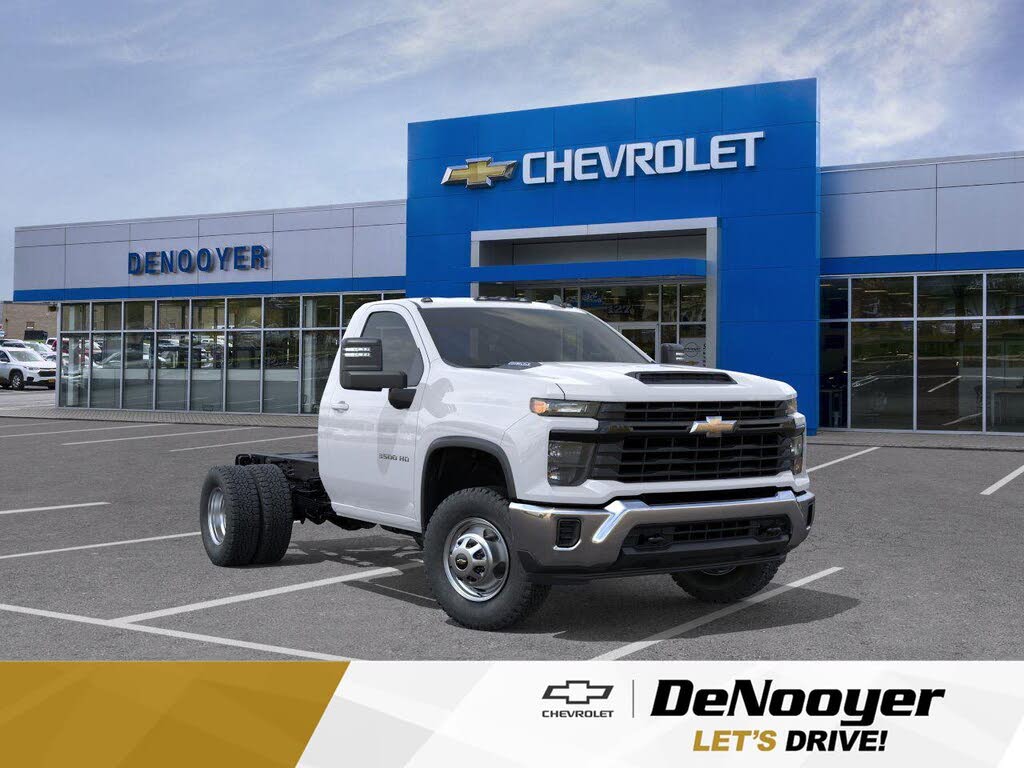 2025 Chevrolet Silverado 3500HD Chassis Work Truck Regular Cab 4WD
