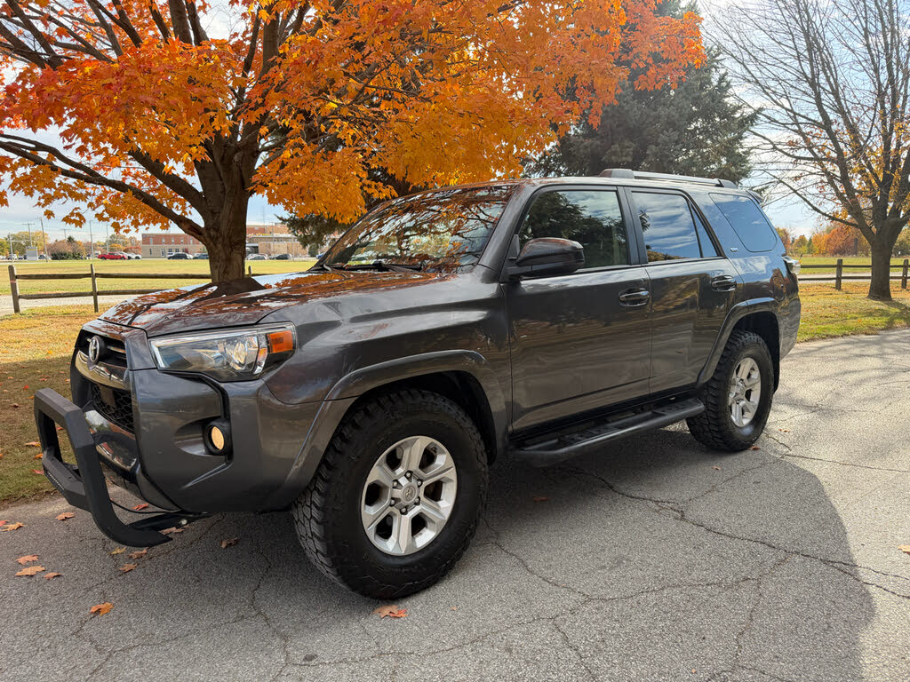 2020 Toyota 4Runner SR5 4WD