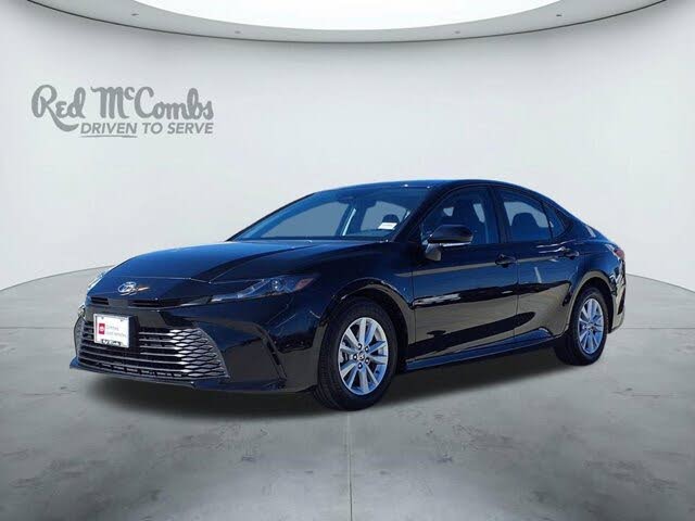 2025 Toyota Camry LE FWD