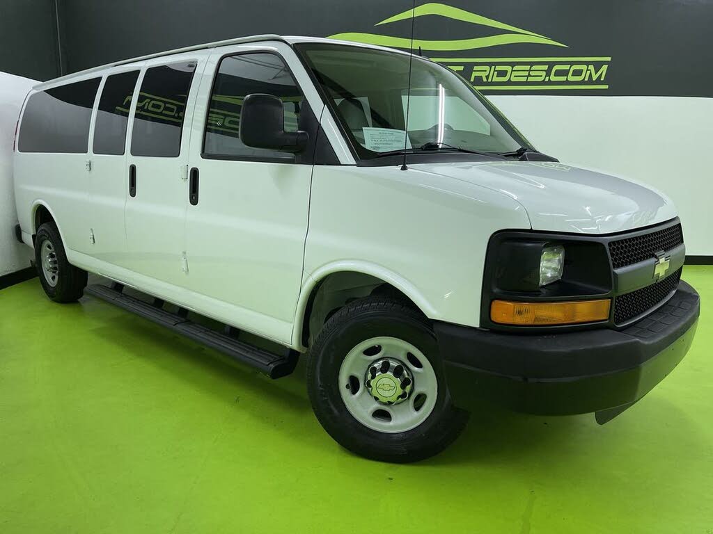 2014 Chevrolet Express 3500 1LS Extended RWD