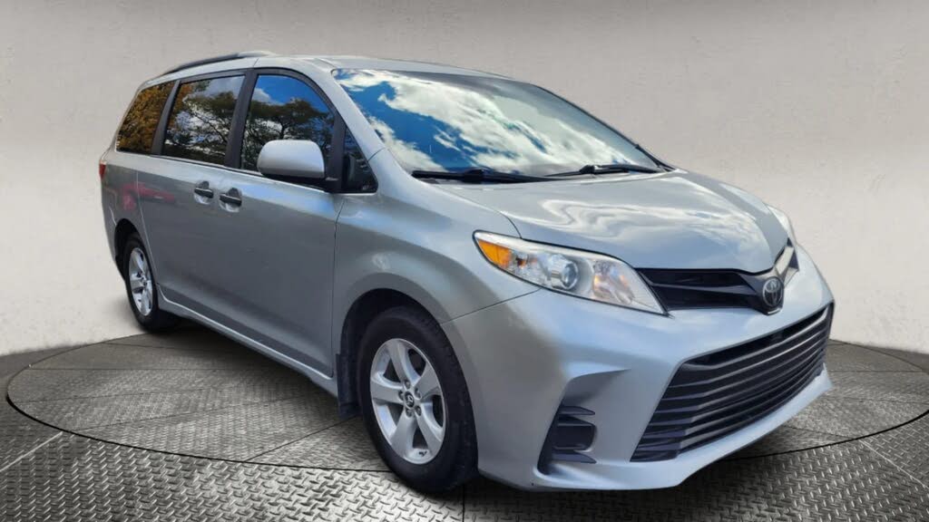 Toyota Sienna L 7-Passenger FWD 2019