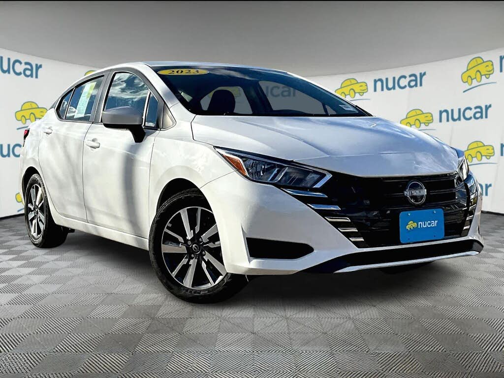 2023 Nissan Versa SV FWD