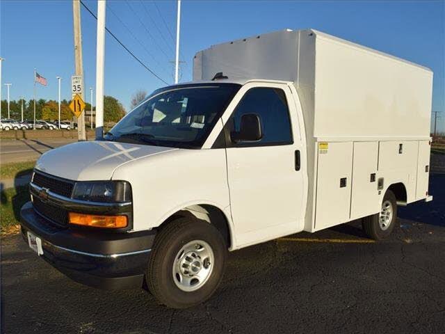 2025 Chevrolet Express Chassis 3500 Cutaway 139