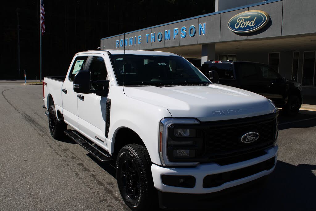 2026 Ford F-250 Super Duty XL Crew Cab 4WD