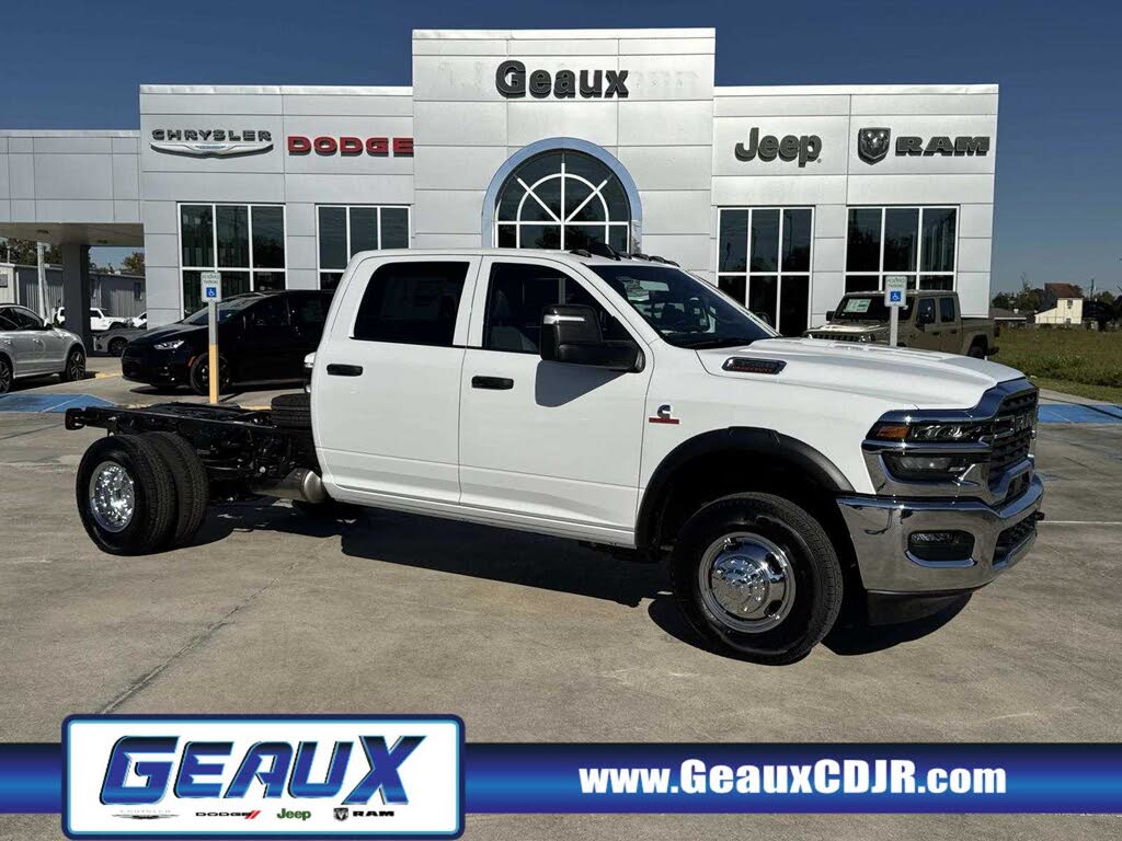 2026 RAM 3500 Chassis Tradesman Crew Cab LB DRW 4WD