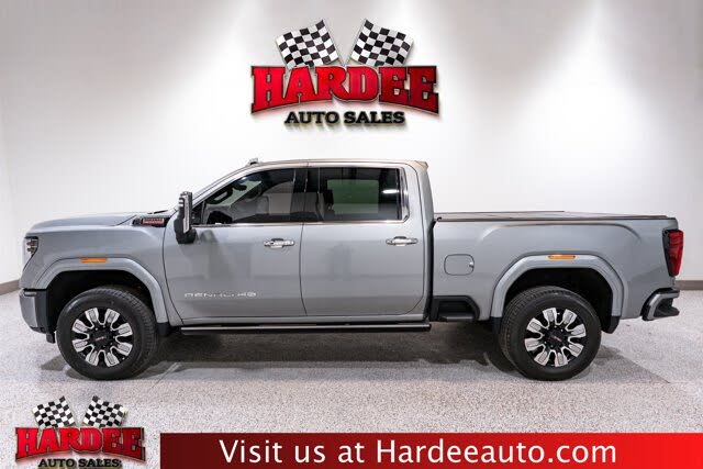 2025 GMC Sierra 2500HD Denali Crew Cab 4WD