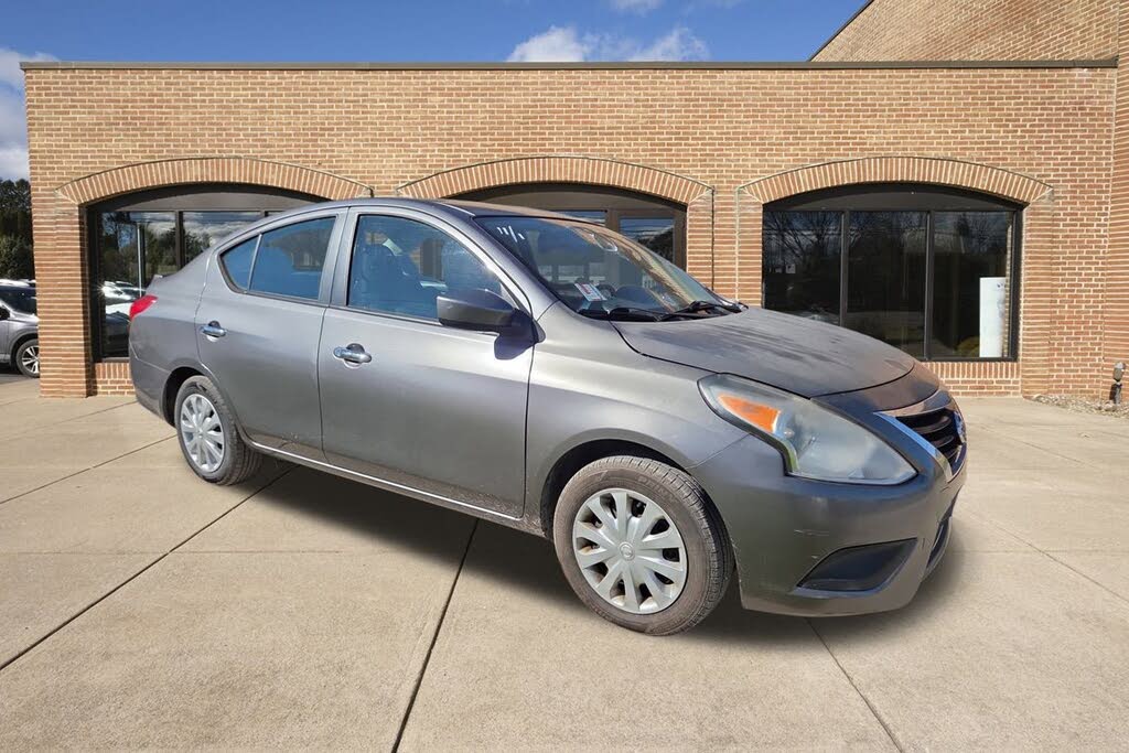 2017 Nissan Versa SV