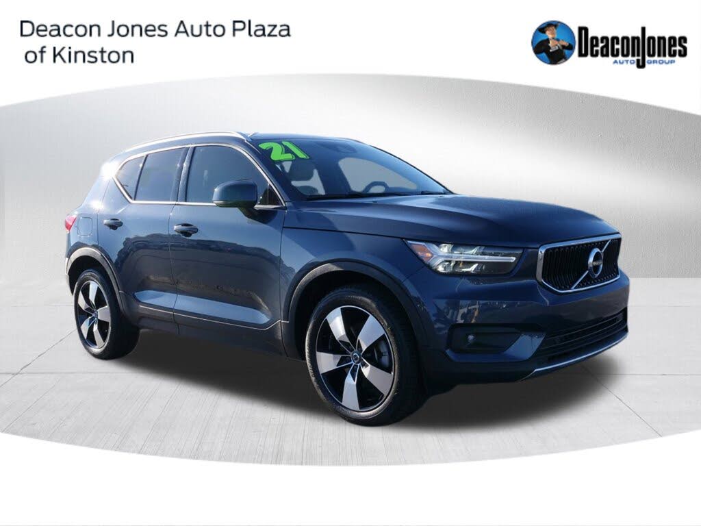 2021 Volvo XC40 T5 Momentum AWD