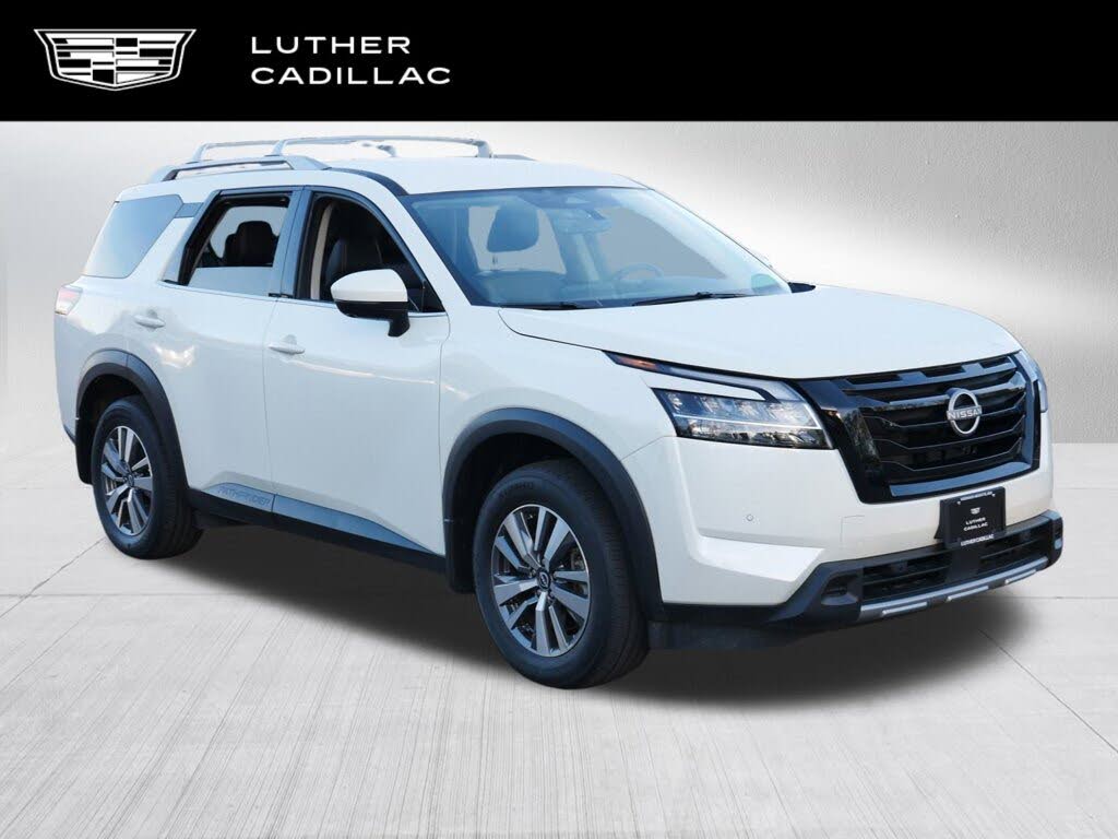 2024 Nissan Pathfinder SL 4WD