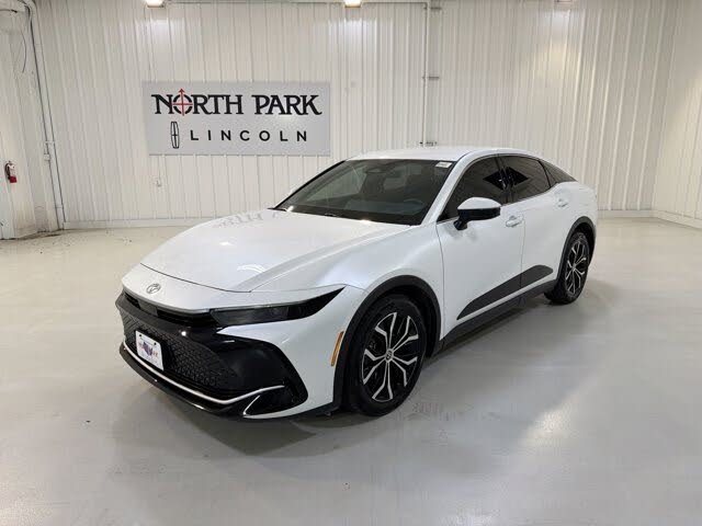 2023 Toyota Crown XLE AWD