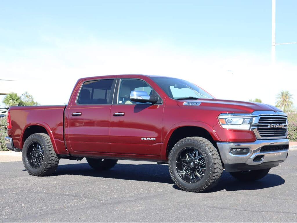 2019 RAM 1500 Laramie Crew Cab 4WD